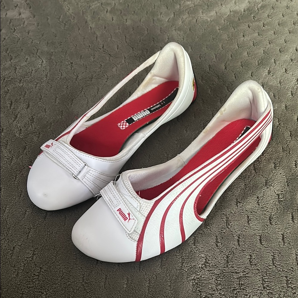 Puma Women's White and Red Athletic Flats size 8.5